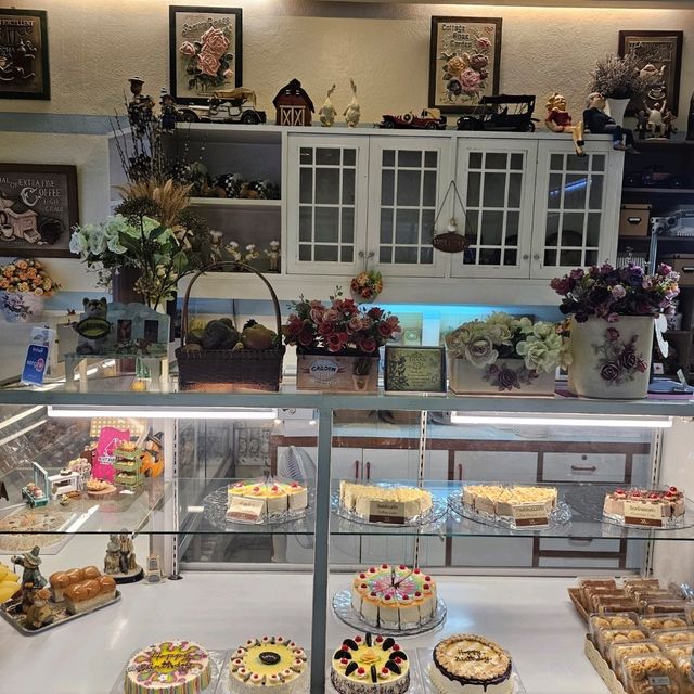 ร้านเบเกอรี่ ยุค70 ที่สร้างตำนาน - โบ๊ต เบเกอรี่
