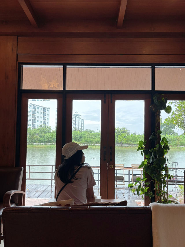 19 Sunday Cafe ร้านสวยๆ กาแฟดีๆ ที่แปดริ้ว 19 Sunday Cafe ร้านสวยๆ กาแฟดีๆ ที่แปดริ้ว