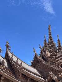 Pattaya Perfect Day 2: Temples, Toys & Thai Hot Pot! 🌅🛍️🍲