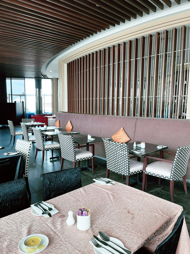Bila-Bila Restaurant Sepang – Elegant Buffet Dining with Water Villa Views  Bila-Bila Restaurant Sepang – Elegant Buffet Dining with Water Villa Views