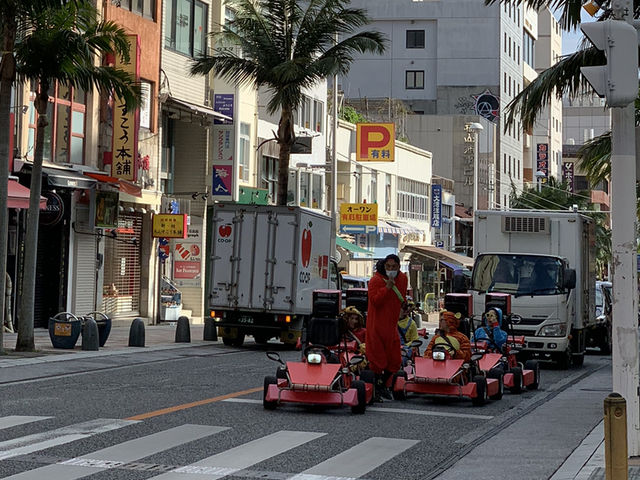 🛍️ 오키나와, 국제거리에서 만난 활기찬 하루 🛍️ 오키나와, 국제거리에서 만난 활기찬 하루