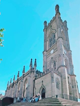 St Luke’s Bombed Out Church – A Ruin That Breathes Memory and Meaning 🕊️📷