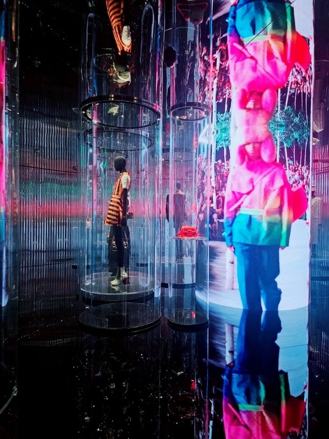 【上海で無料没入体験👜✨】📍Louis Vuitton「Visionary Journeys Shanghai」 【上海で無料没入体験👜✨】📍Louis Vuitton「Visionary Journeys Shanghai」