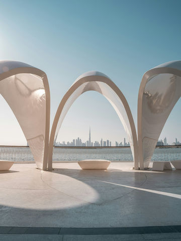 🌆 모래 위에 세워진 유리의 제국 🇦🇪 🌆 모래 위에 세워진 유리의 제국 🇦🇪