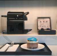 THE BIGGEST HILTON IN ASIA PACIFIC