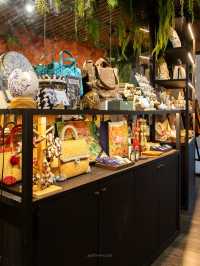 The Gallery: ศิลปะแห่งการให้ ณ Asiatique