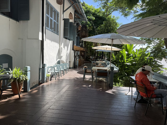 Luang Say Cafe & Restaurant