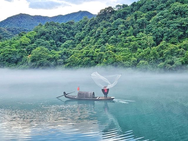 山水梦境,晨雾江上飘,云海脚下流 | 蹒跚小旅人 山水梦境,晨雾江上飘,云海脚下流 | 蹒跚小旅人