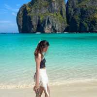 ทะเลน้ำใสสวยมากในกระบี่ 🌊🌴