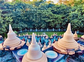 ชมเจดีย์หินทรายแห่งแรกในไทย ที่วัดป่ากุง