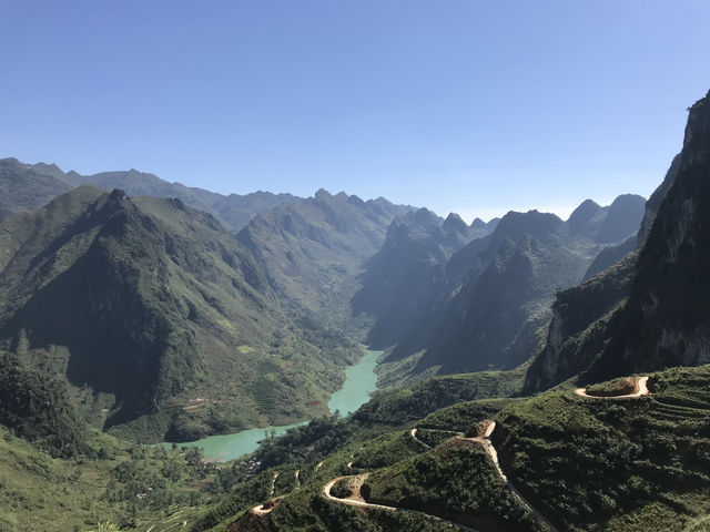 The Untamed Beauty of Ha Giang: Vietnam’s Last Frontier 🏔️✨ 
