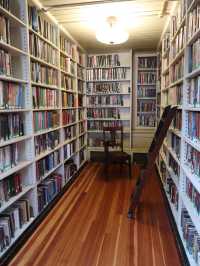 A library of history 