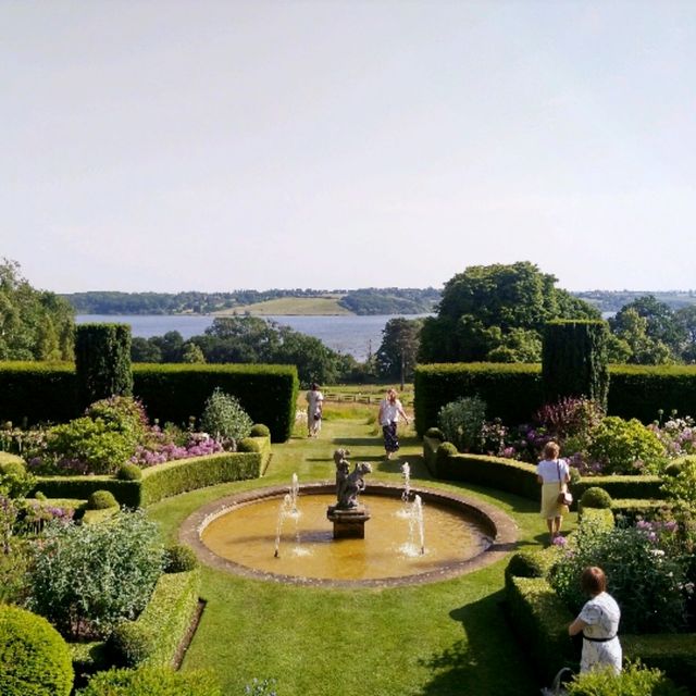 Lunch, Lavender & Luxury at the delightful Hambleton Hall 🏞️ Lunch, Lavender & Luxury at the delightful Hambleton Hall 🏞️