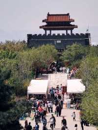 Climbing Dalian’s Dahei Mountain: A Journey Above the Sea and Sky
