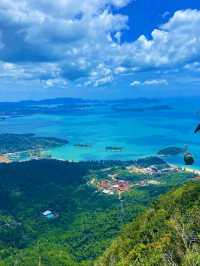 🌉 Langkawi Sky Bridge – A Thrilling Walk Above the Clouds