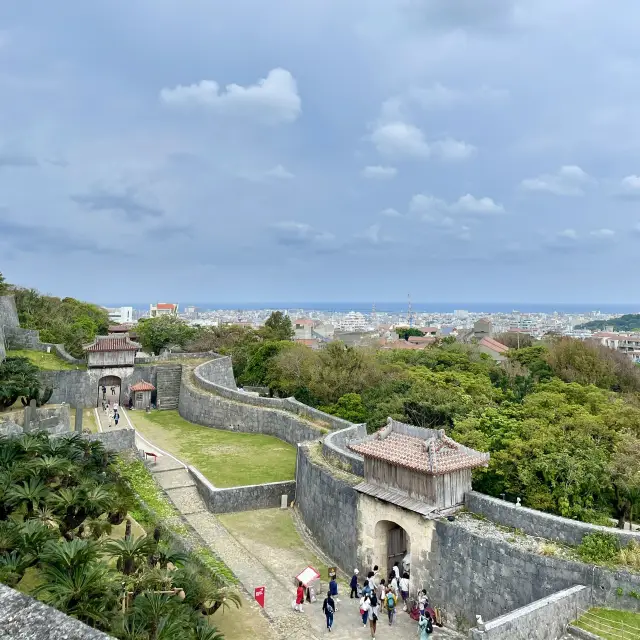 【日本沖繩】首里城公園｜歷經兩次祝融仍屹立不搖的象徵。