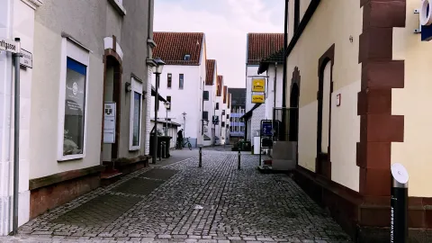 德國奧芬堡：繁華都市中的迷人街道🇩🇪 — traveler post in 奧芬堡