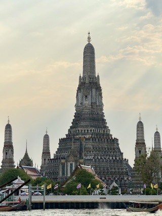 Bangkok’s Most Beautiful Temple ✨