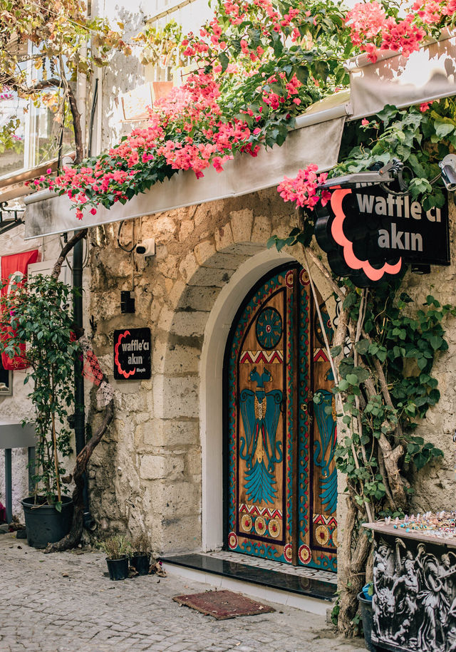 Super dreamy! The most romantic Aegean town in Turkey.