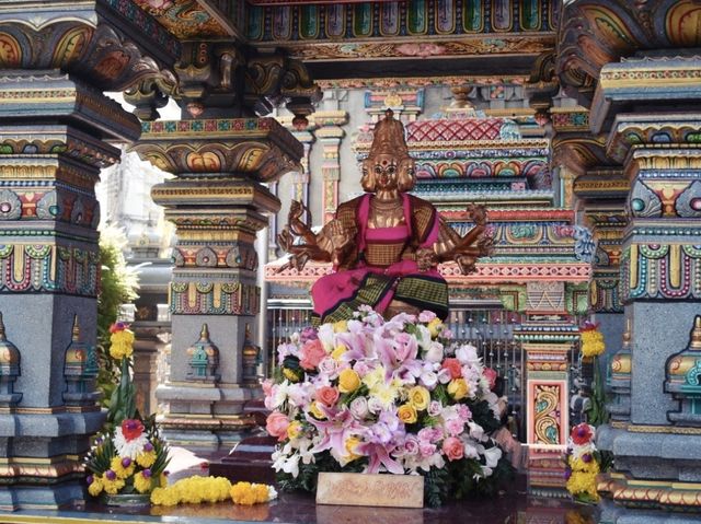 Bangkok's Hindu Temple 🇹🇭