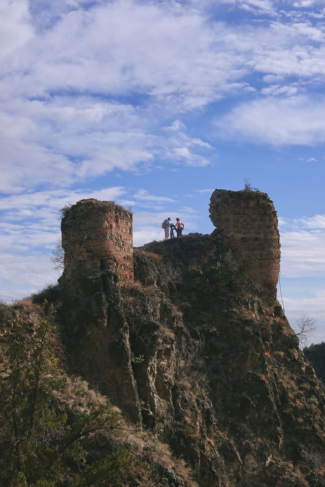 格魯吉亞｜納里卡拉城堡俯瞰第比利斯