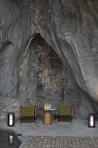 貴州興義懸崖上的酒店：峰兮洞穴