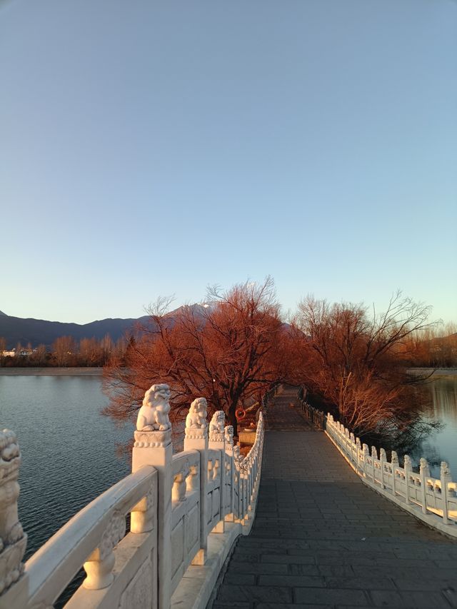 來麗江不知道幹嘛，就到清溪水庫走一走吧，這裡就是洱海的min