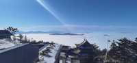 峨眉山的雪景和雲海是每年都值得親臨一次的美景