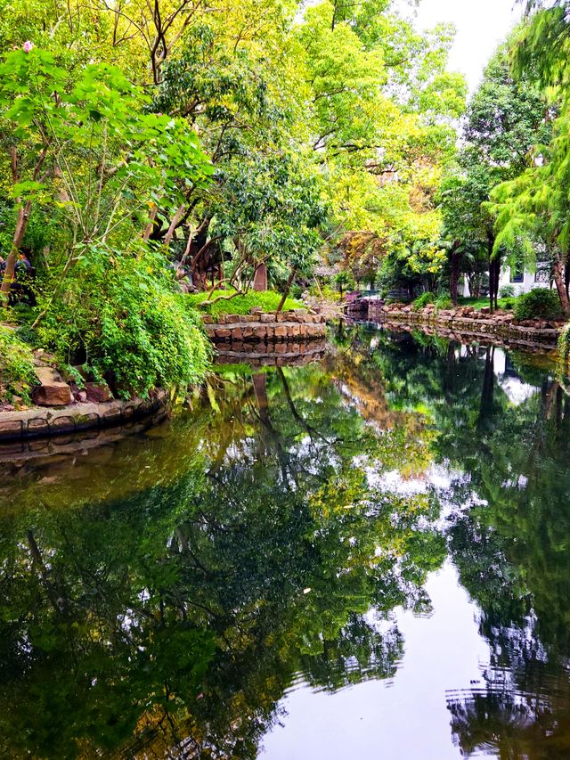古鐘園，惠南鎮上的一處仿古園林