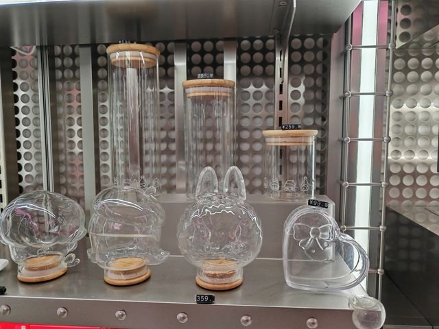 泡泡瑪特全球旗艦店