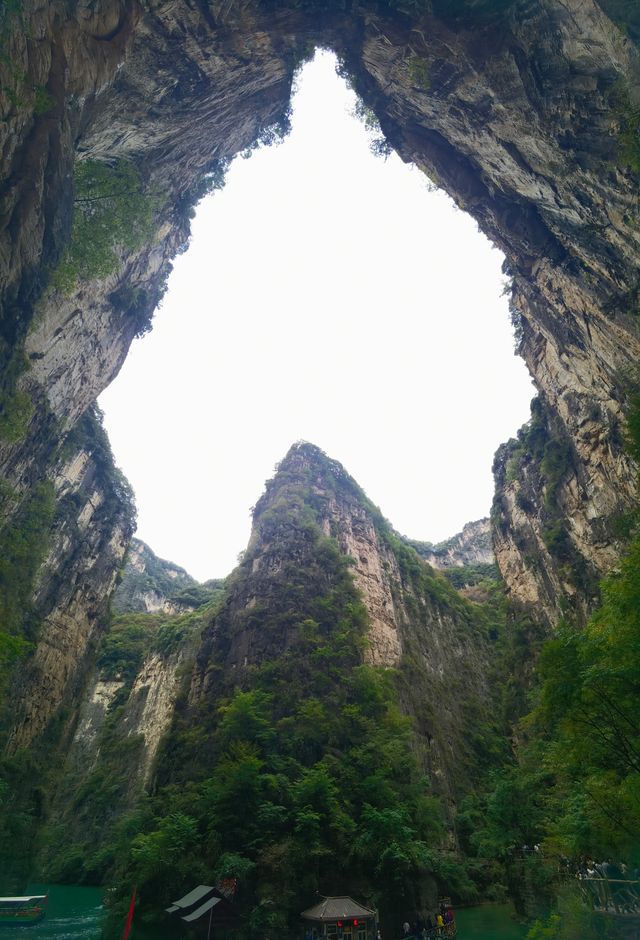 八泉峡