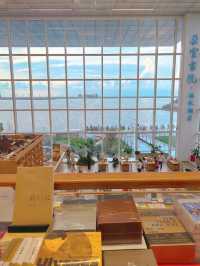 朵云書院滴水湖店不但風景沒書也超贊