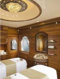 🌟 Udaipur's Floating Elegance: Taj Lake Palace ✨