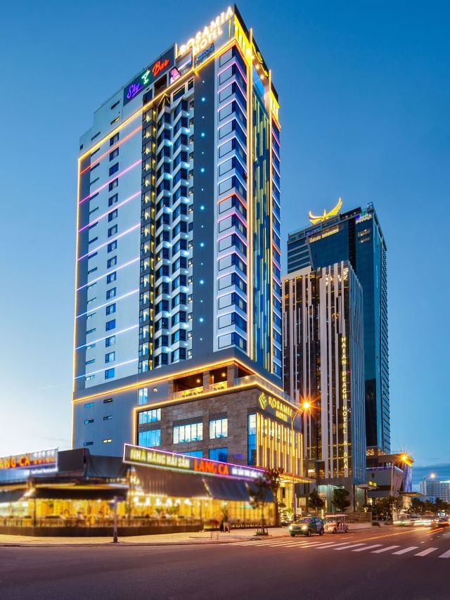 🌟 Da Nang's Beachfront Bliss at Rosamia Hotel 🌊✨