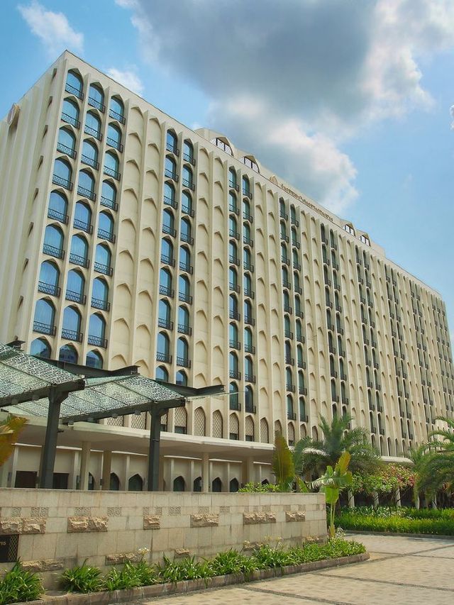 🌟 Dhaka's Dazzling Stay: InterContinental Hotel 🌟