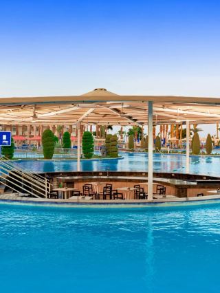 🌟 Hurghada's Hidden Gem: Pickalbatros Palace 🏖️👑