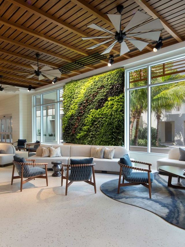 🌴✨ Longboat Key's Luxe Escape: Top Hotel Picks! ✨🌴