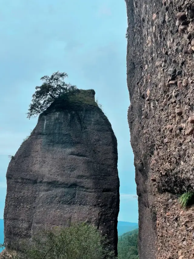 Jianmen Pass, experience the difficulty of Shu Road