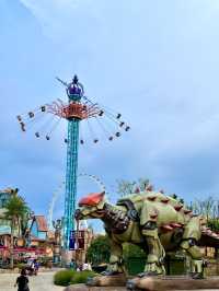 我很少用"震撼"來形容一個樂園,但武漢新開的這個人少。