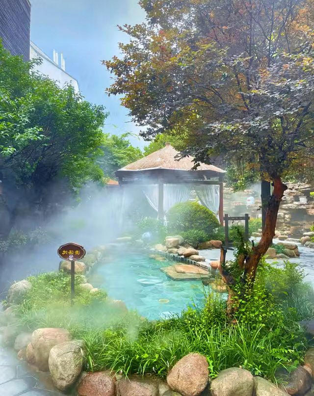 在蘇州樹山，邂逅書香世家溫泉酒店 。