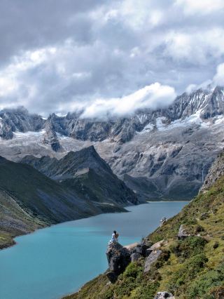 Kula Kangri | I Found the Real-Life "Mirror of the Sky" While Hiking at Baimalin Lake