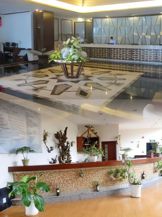越南邦美蜀環球旅行住西貢幫美酒店值哭了
