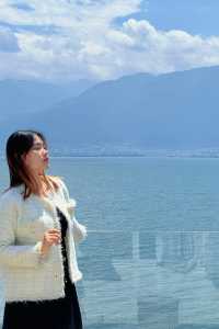 住喺雙廊呢間極簡風海景民宿嘅美，我百睇不厭