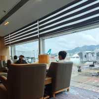 🛫香港機場環亞35號貴賓室體驗！3小時轉機也能舒適躺平～