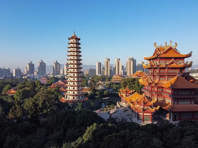 福州融僑水鄉皇冠假日酒店 | 江畔度假嘅完美選擇