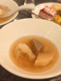 香港機場貴賓室初體驗!免費吃喝玩樂太香啦🥳