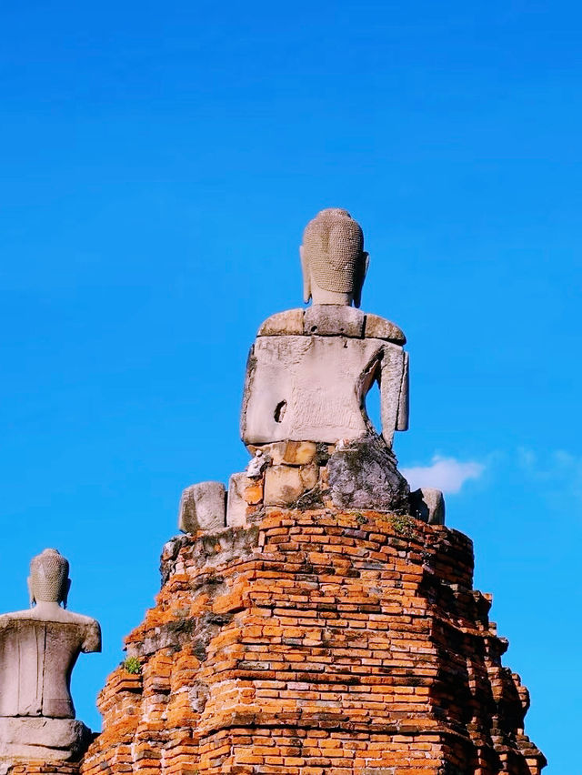 【バンコク近郊の絶景！「タイのアンコールワット」と呼ばれる寺院体験】