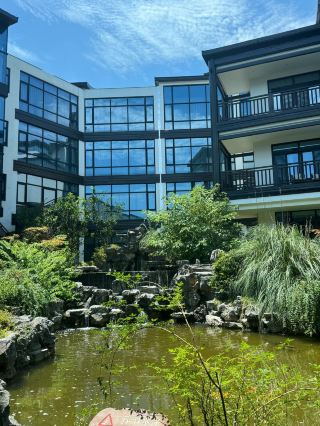 Ningbo Dongqian Lake Shanshui Junlan Invites You to a Serene Holiday