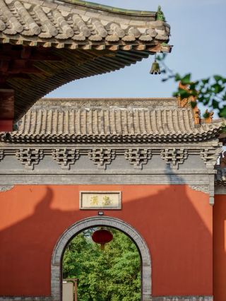 🍁 The dusty years whisper in Guanwang Temple