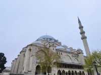 황금기의 건축미학—쉴레이마니에 모스크 탐방